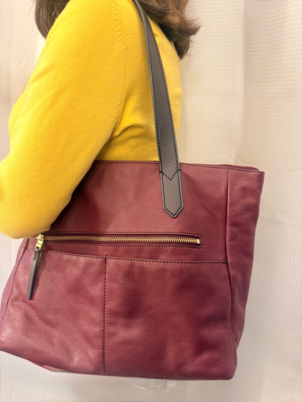 Fossil Fiona Shoulder Bag
Elegant
Stylish